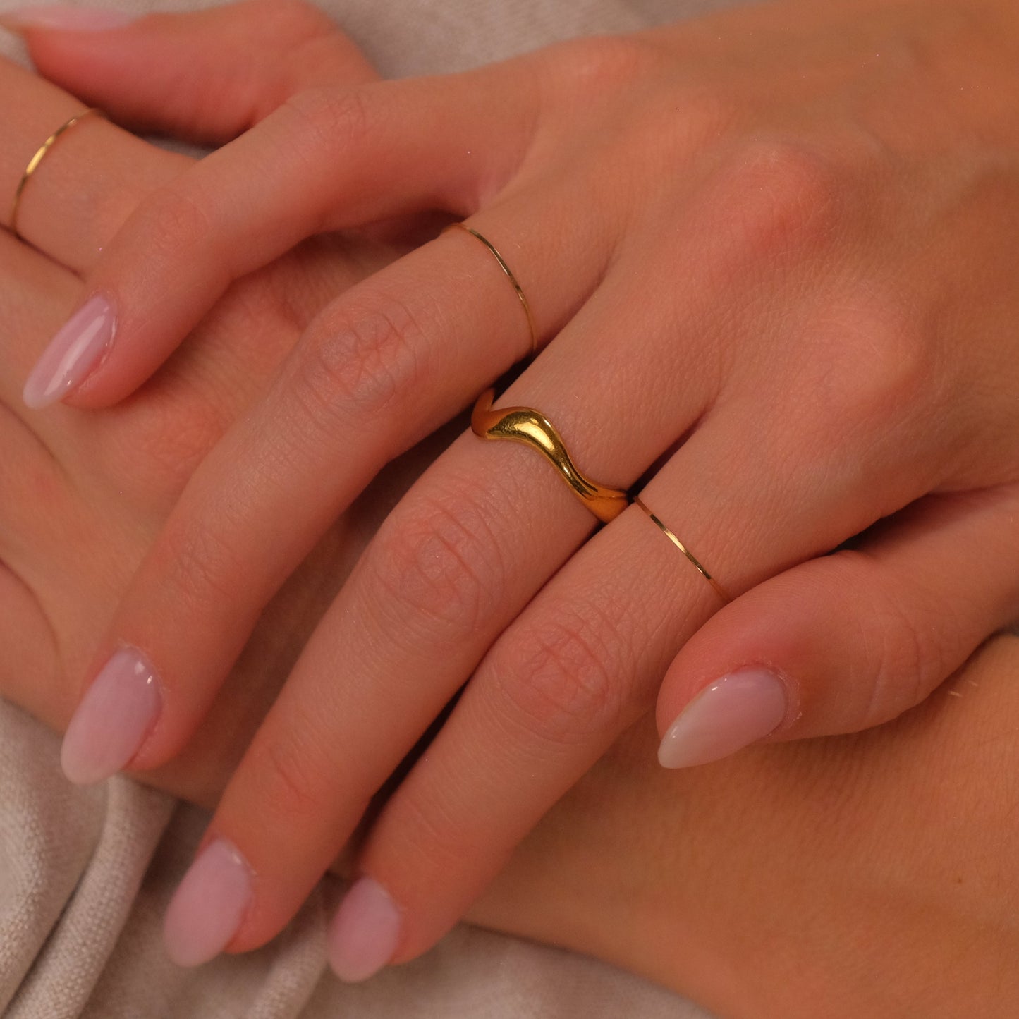 Anello Wave